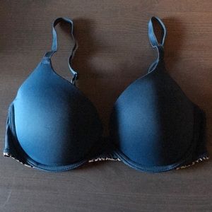 Victoria’s Secret Pink bra